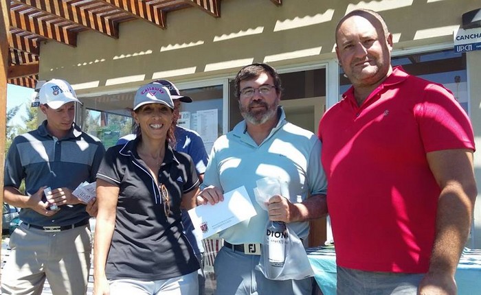 Se disputó un torneo de golf de verano en la cancha del camping