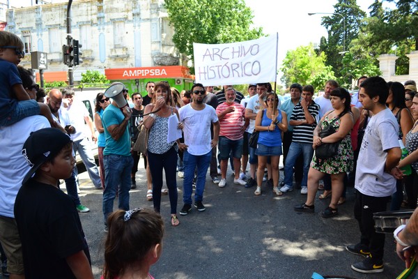 Rétola: este gobierno retrocedió 13 años en política cultural y además no dialoga