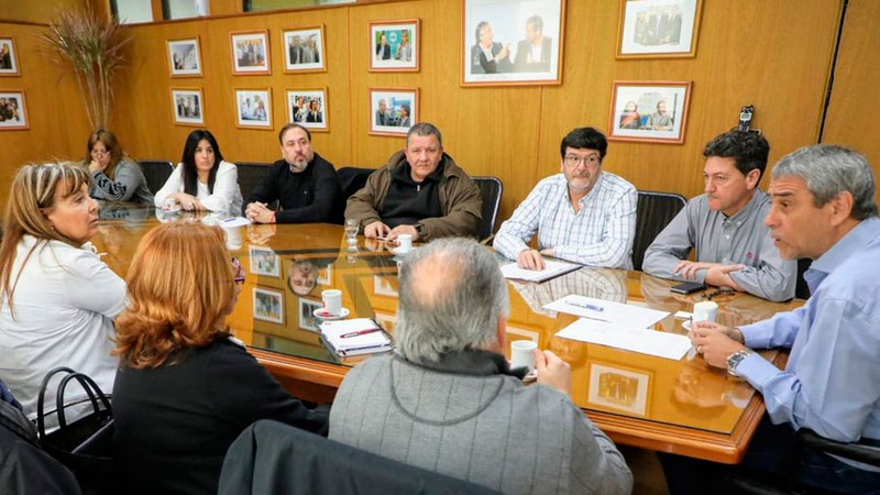 Acordaron elevar a 35% el salario de los trabajadores municipales de Avellaneda