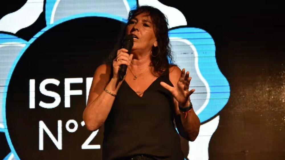 Fabiola Mosquera participó de la ceremonia de egreso de los y las estudiantes que finalizaron las carreras que dicta el ISFDyT N°210 de La Plata