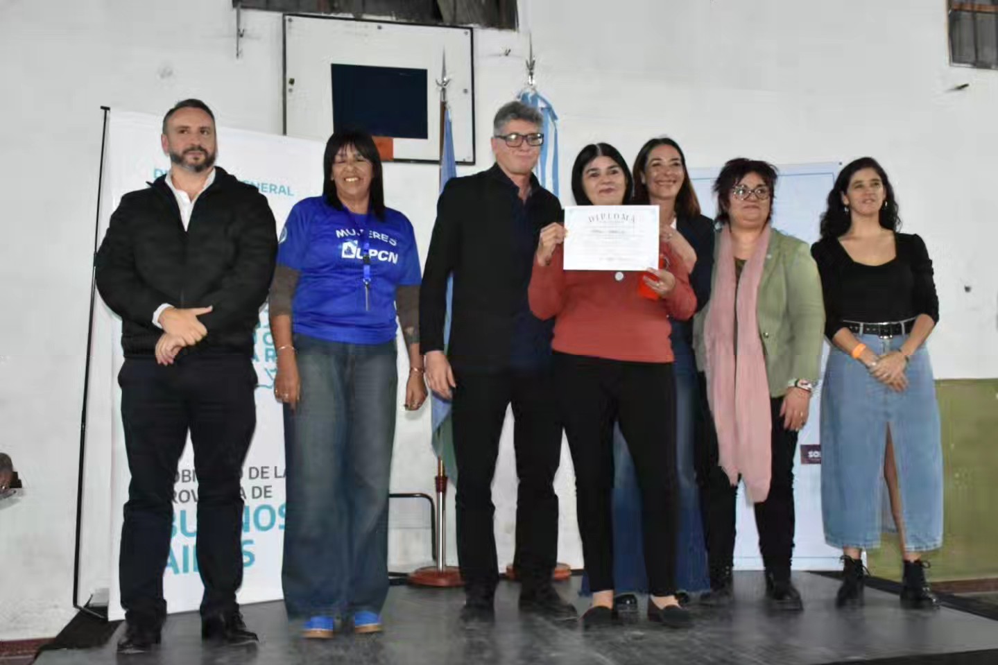 Auxiliaresreconocimiento90