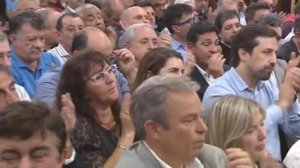 Ley de Financiamiento: Fabiola Mosquera asistió a la conferencia que brindó el Gobernador Kicillof