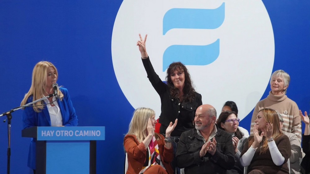Fabiola Mosquera participó en Ensenada del acto de lanzamiento de la rama “Mujeres y Diversidades” del Movimiento Derecho al Futuro