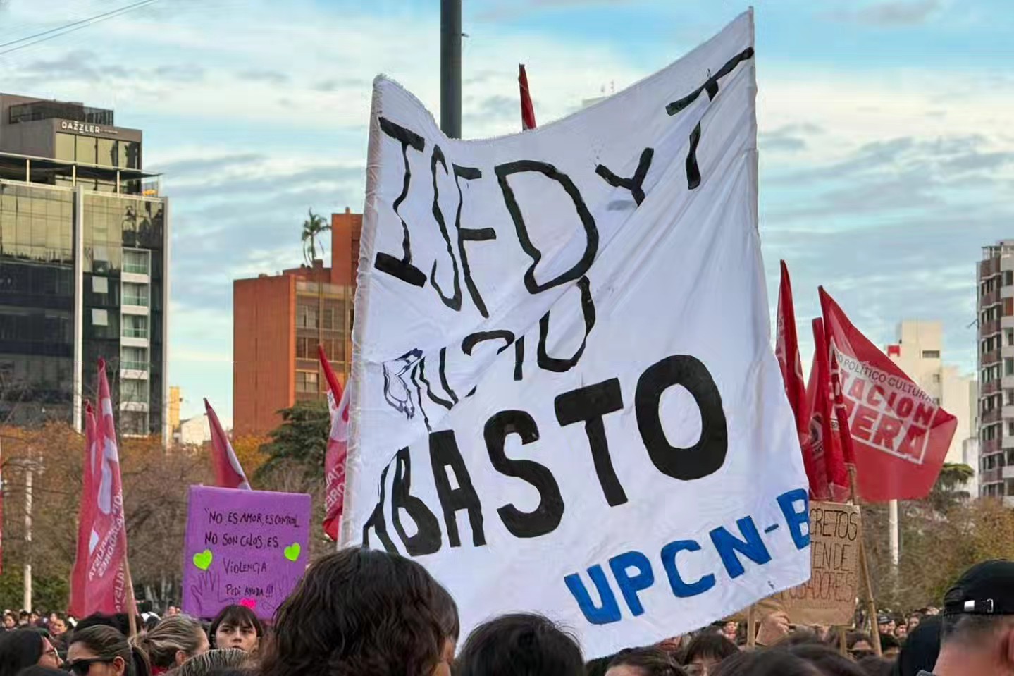 Niunamenoslaplata202690