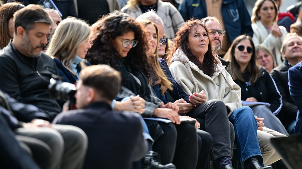 Fabiola Mosquera asistió a la inauguración de la renovada Plaza Rocha de La Plata