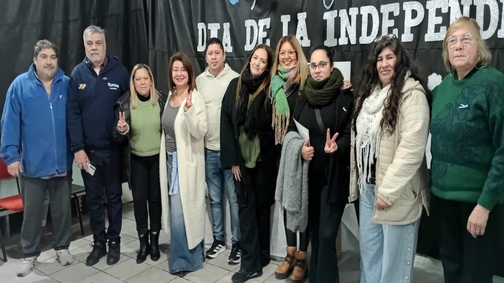 El CFL N° 404 Subsede José C. Paz y FINES celebraron el Día de la Independencia con un emotivo acto