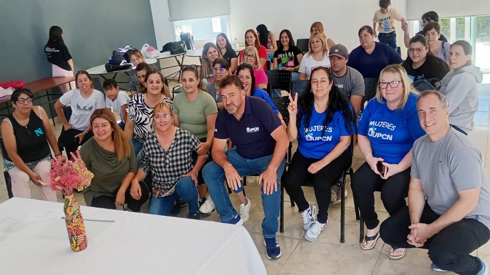 Mercedesentregacertificados2